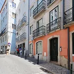 Solar Castle Downtown 3*